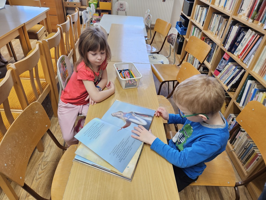 Návštěva místní knihovny 